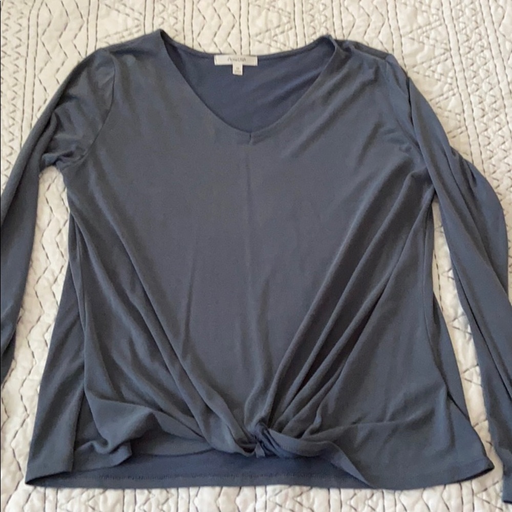 Longsleeve slinky blouse